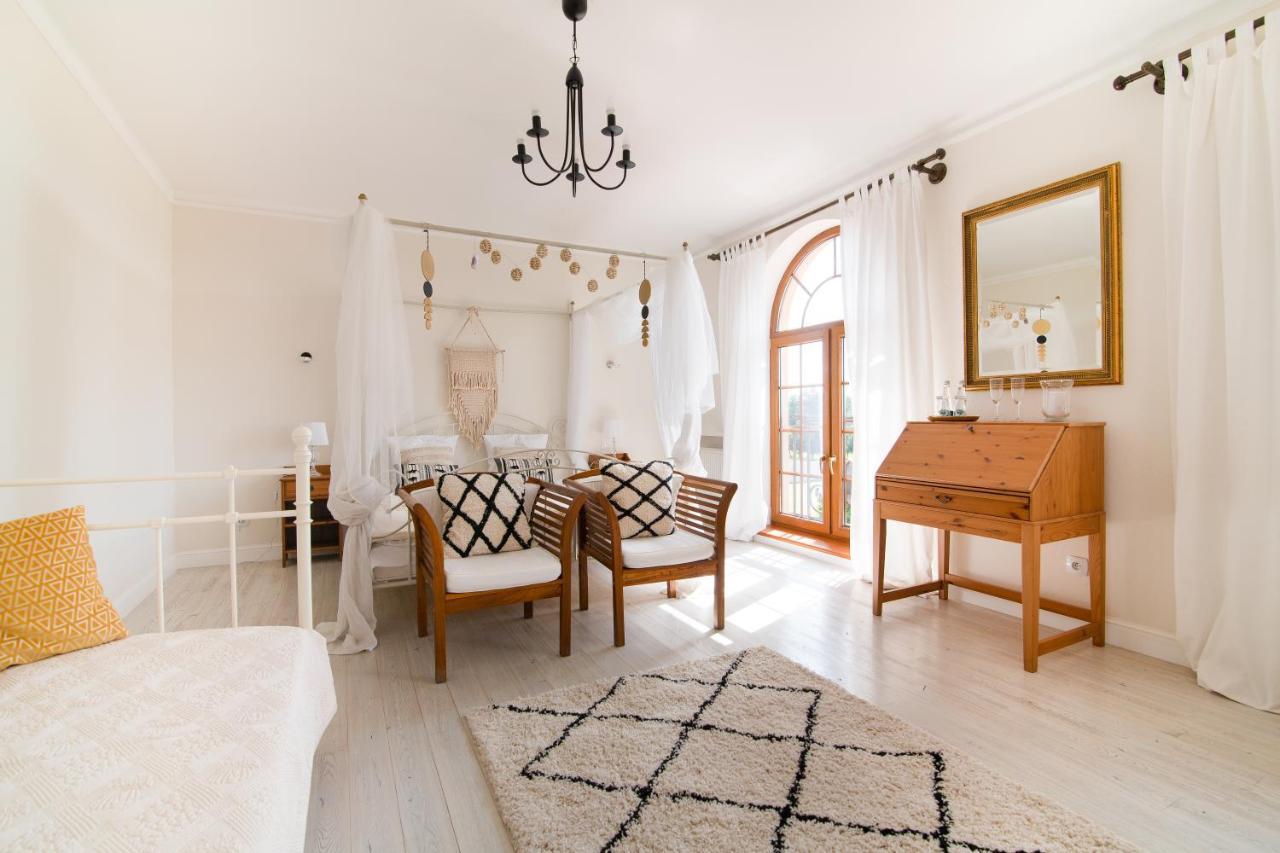 Hotel Lemoniada Lucmierz Bagian luar foto